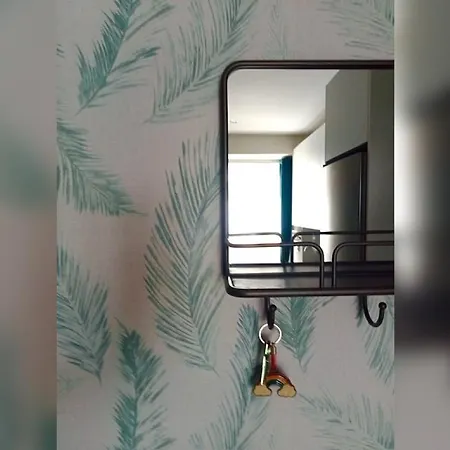 Estudio Independiente Forget Me Not Quarto em Acomodações Particulares Guecho